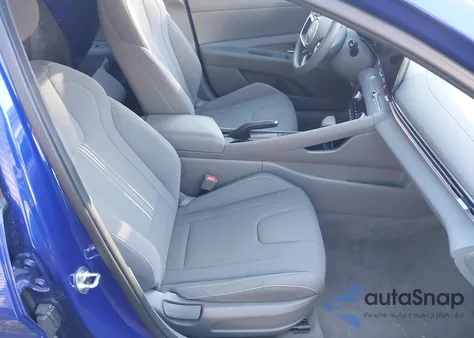 2024 Hyundai Elantra Sel from USA, damaged, VIN KMHLM4DG6RU779180